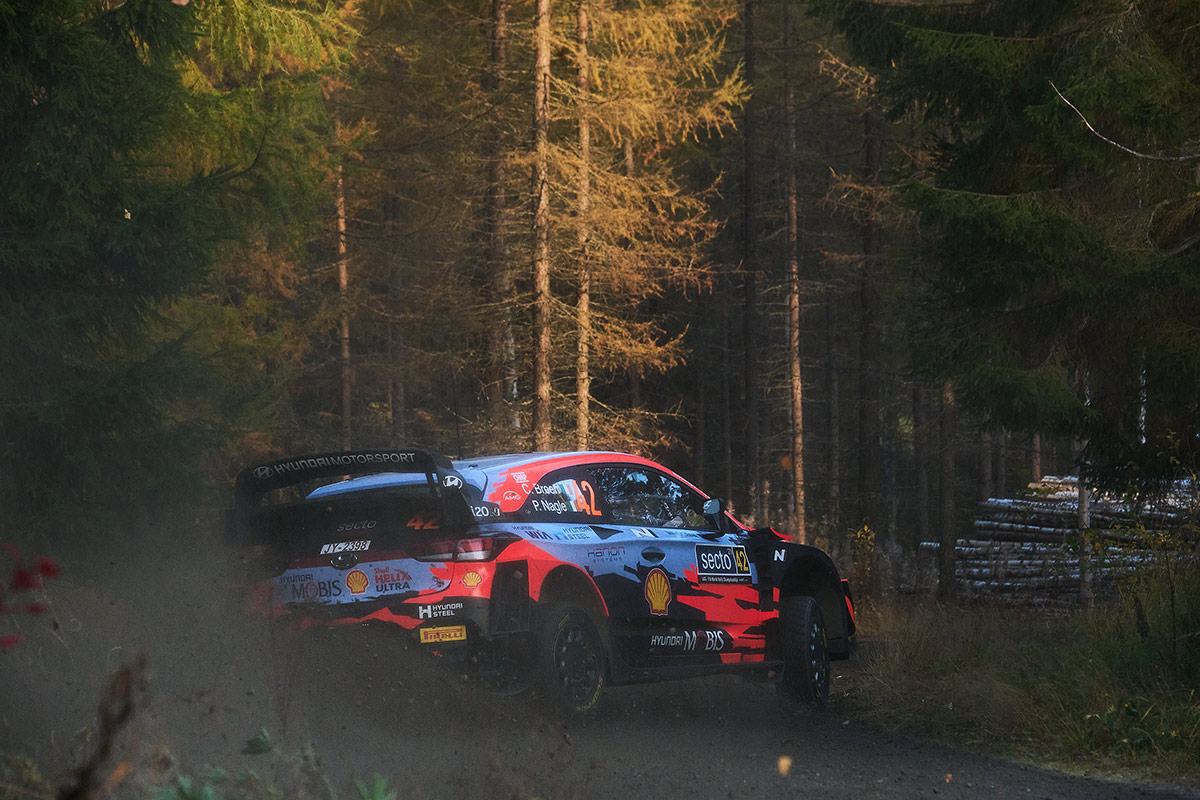 Крейг Брин и Пол Нейгл, Hyundai i20 Coupe WRC, ралли Финляндия 2021