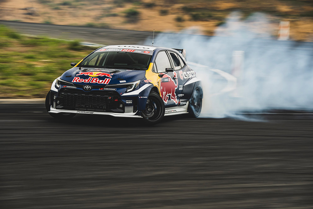 Рованпера выиграл этап Formula Drift Japan в дебюте (ВИДЕО)
