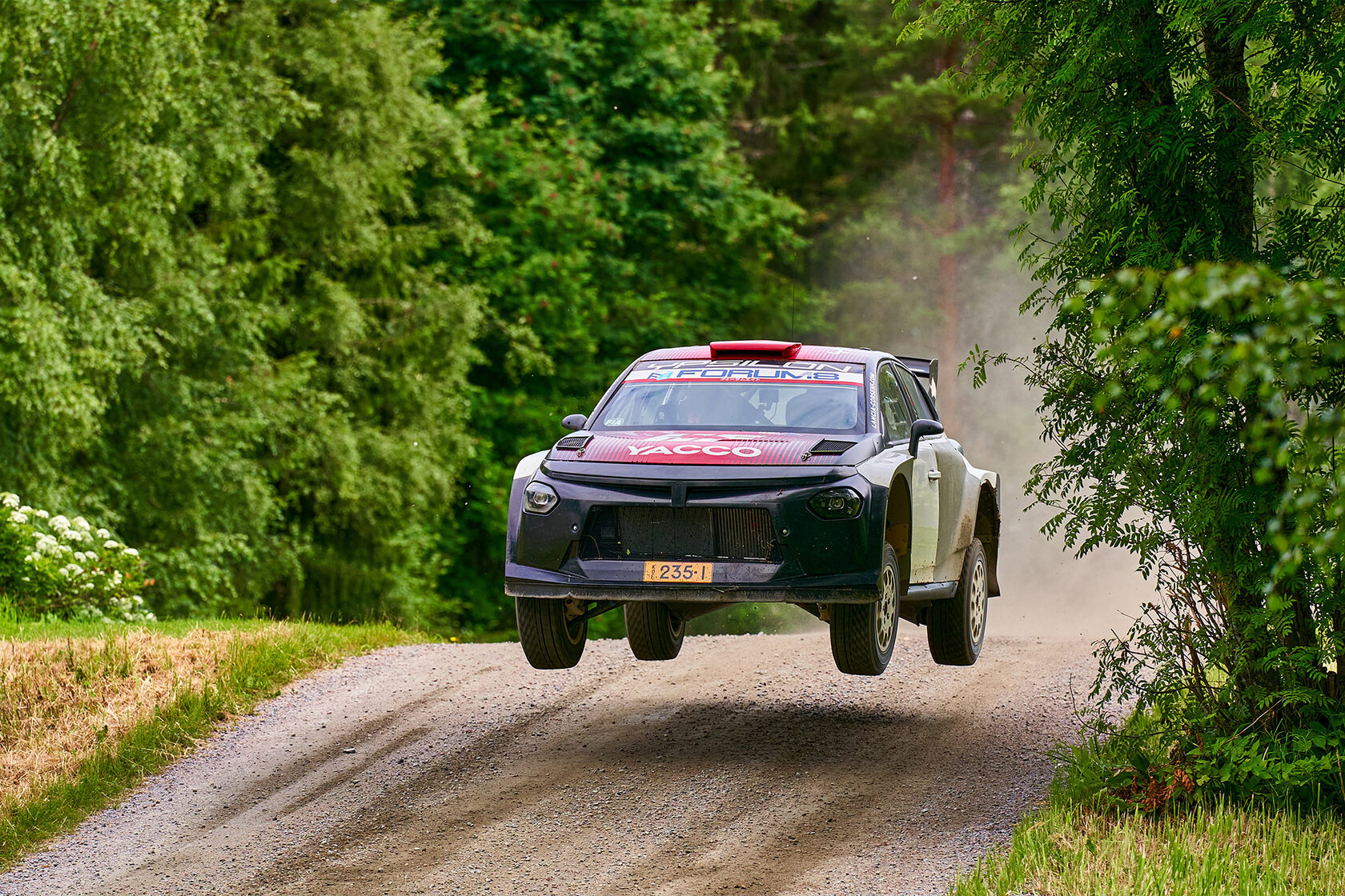Сескс и Сунинен протестировали Lancia в Финляндии