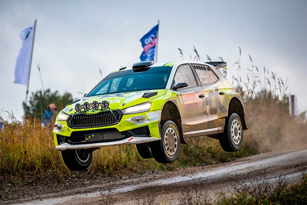 Миккельсен принес Fabia RS Rally2 победу в дебюте