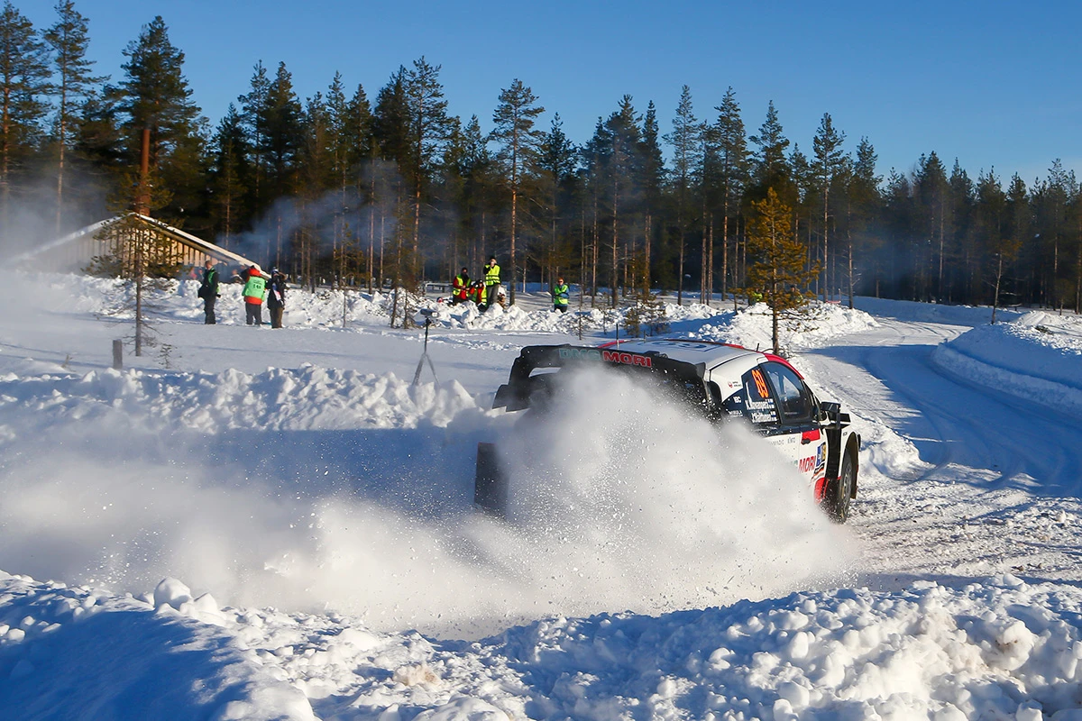Arctic Rally Finland, СУ9: Рованпера уходит от погони (ВИДЕО)