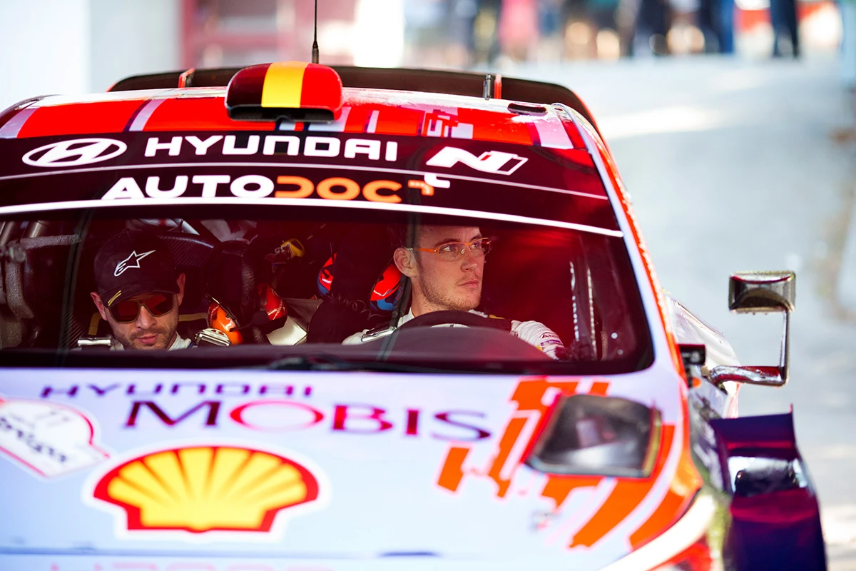 Шаткое кресло: немного о финансовой стороне работы штурмана WRC