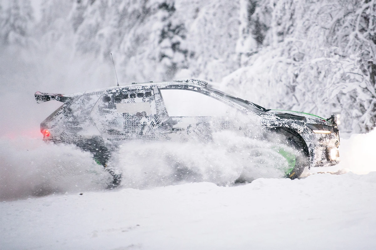 Škoda тестирует новую Fabia Rally2 в Лапландии